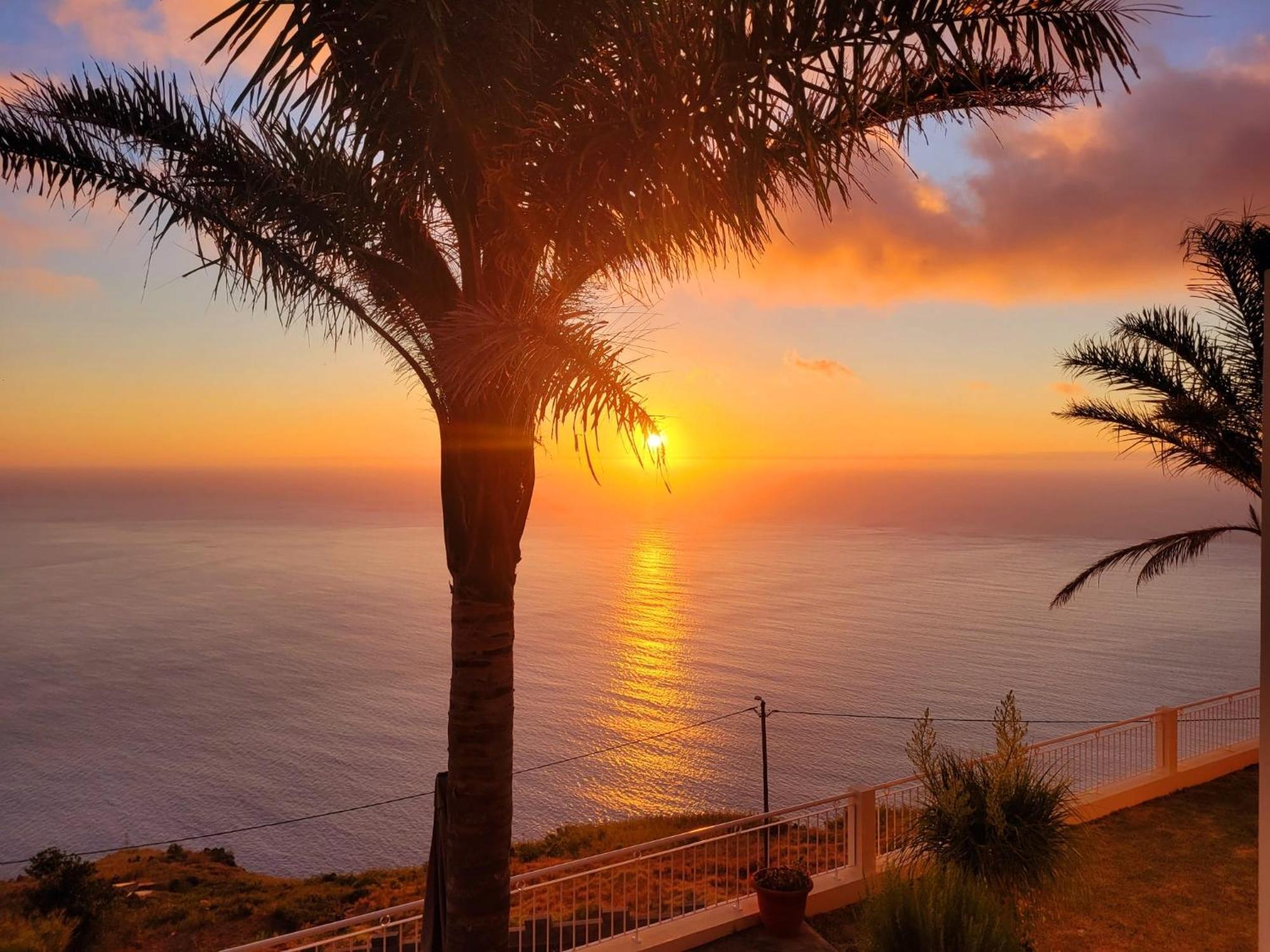 The Best Sea View In Madeira - Casa Farol Faja da Ovelha Екстер'єр фото